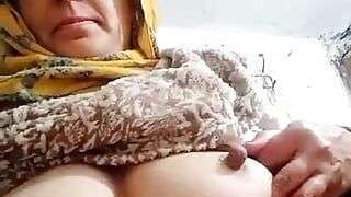 My pakistan girlfriend show body just enough webcam