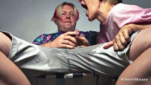 Piss Blowjob – Funny Kinky Couple with Wet Fetishes