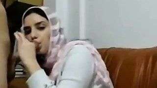 Turkish Turbanli Kiz Sevgilisiyle Camda Sikisiyor – arsivizm