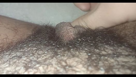 Big clitoris rubbing at home