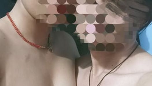 My stepsister like face sitting or i like eating pussy both are so horny