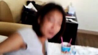 Beautiful Korean GF’s pussy fingering and anal close-up