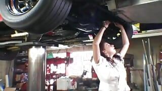 Vintage Gianna Michaels big tits at the car shop