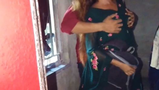 Village student in the underside of chariot video