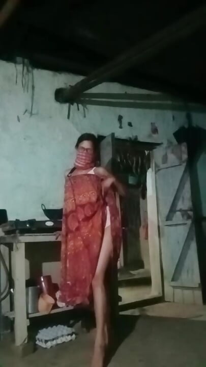 A sexy girl masterbating and showing her ass ,pussy