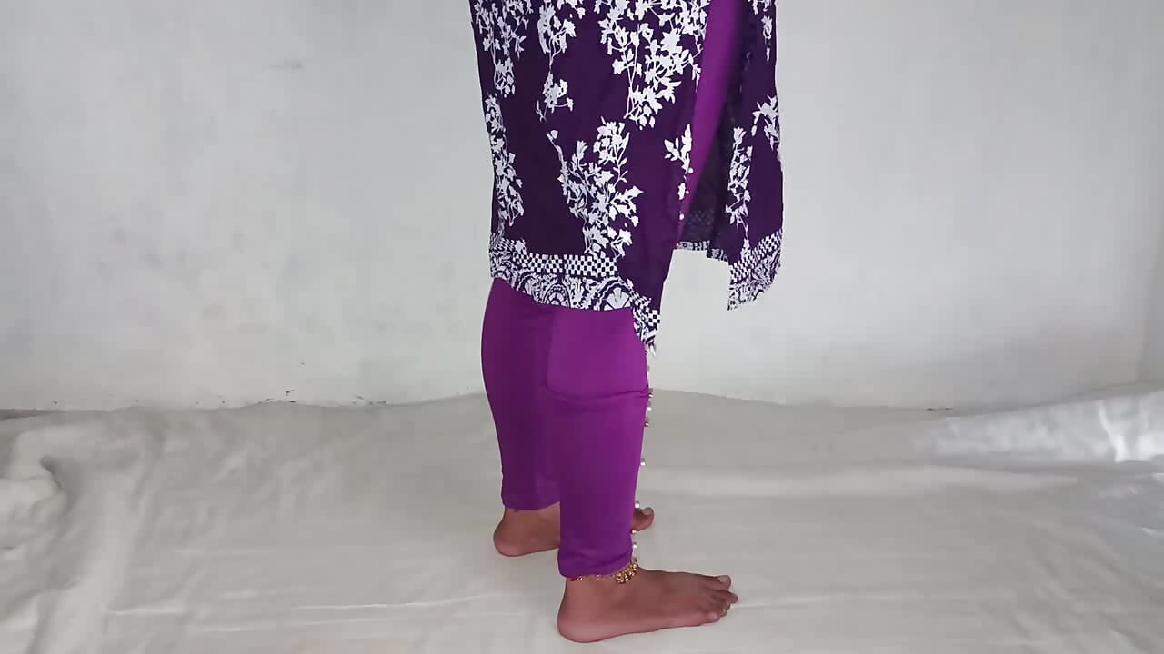 Aunty riding karty howay keh rahi hy maza araha hy