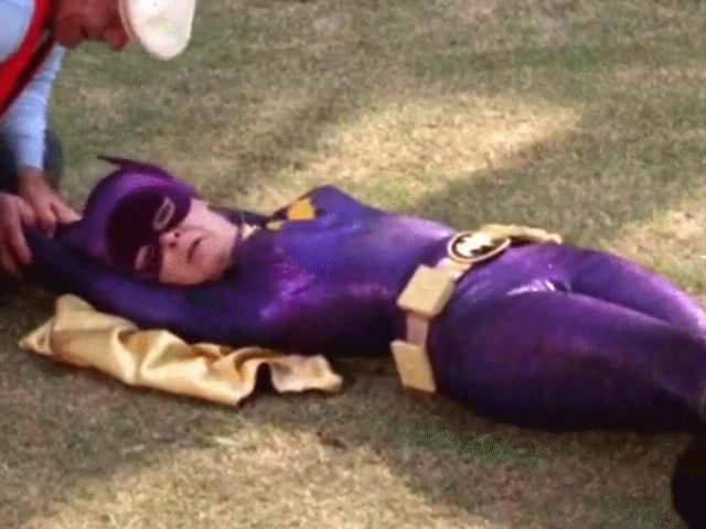 Batgirl – Cats Whiskers bondage