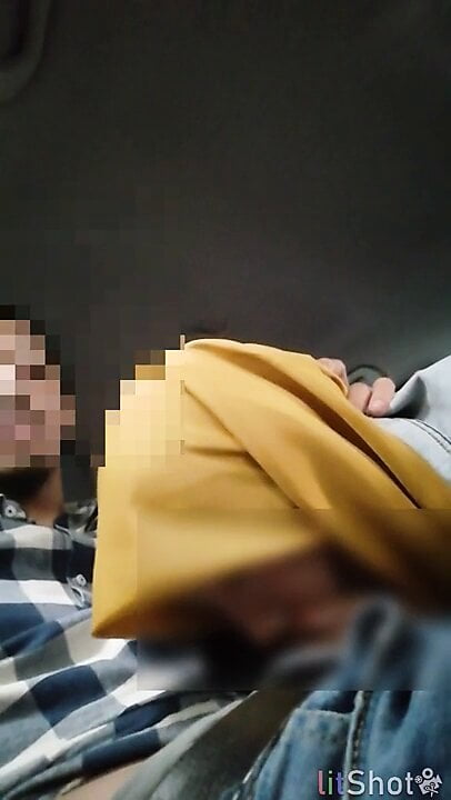 isteri melayu isap jantan lain