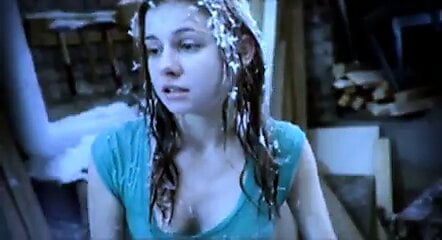 Josefine Preuss – Stuehle Im Schnee