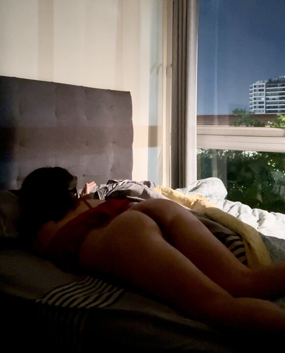 Latina dreaming of her older neighbor