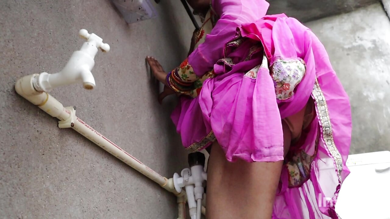 step brother caught elder sister penetrating tap into her pussy