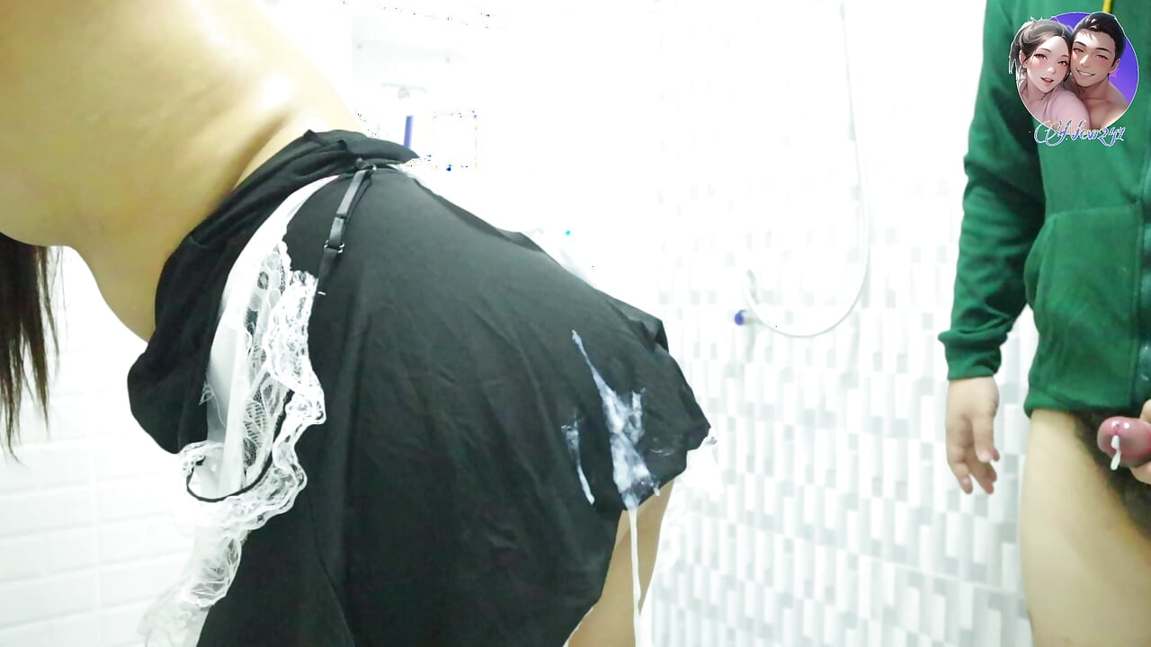 Thai Girl Housewife in a Room at NiNew House