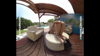 DDFNetwork VR – Poolside VR Striptease with Alice